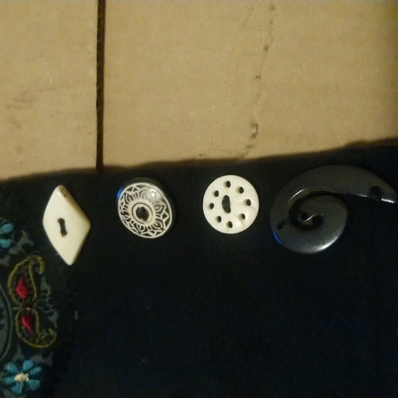 Leopards and roses hand warmers - Picture 5 of 6